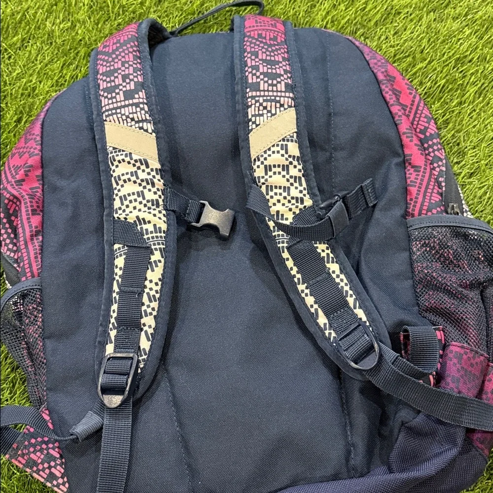 Lands End Backpack - Picture 3 of 6